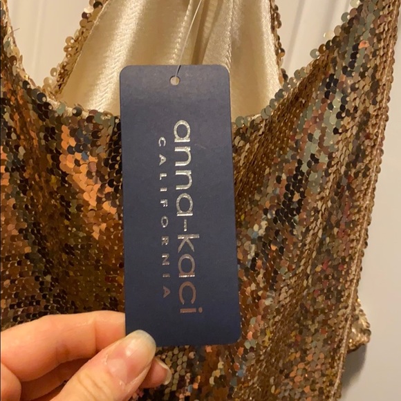 Gold sequin tank top - Picture 3 of 5